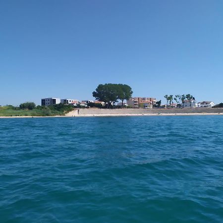 Apartman Joy Nin Buitenkant foto