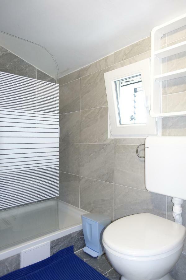 Apartman Joy Nin Buitenkant foto