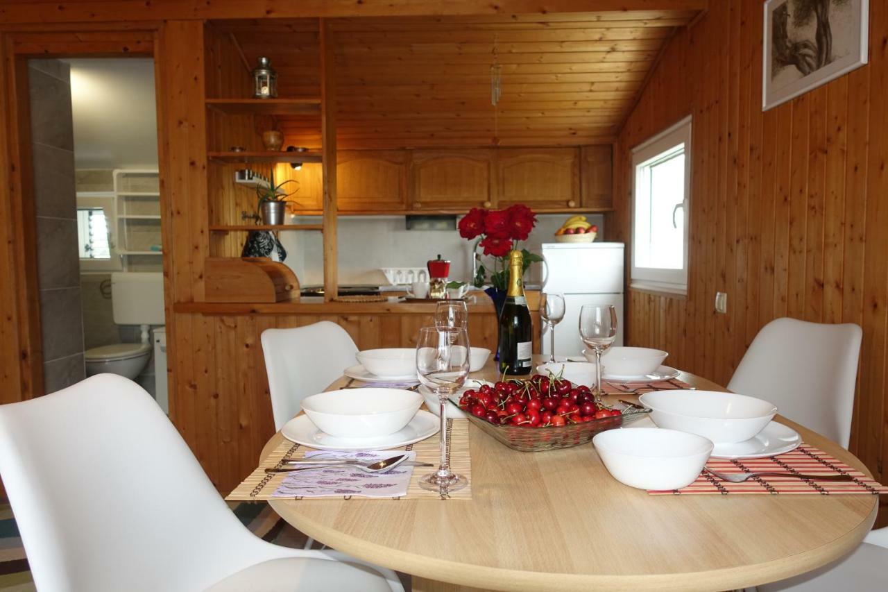 Apartman Joy Nin Buitenkant foto